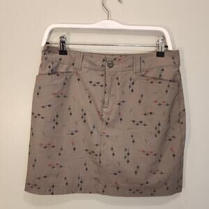 Eddie Bauer Skort Green Arrow Hiking Fishing Camping Glamping Outdoors - Size 4